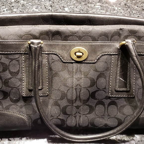 Teri Shoulder Bag In Signature Canvas | Bags | Coach | COACH® Coach shoulder bag